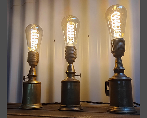Pidgeon oil lamps